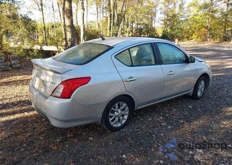 2016 Nissan Versa 1.6 Sv z USA, uszkodzony, nr VIN 3N1CN7AP0GL911397